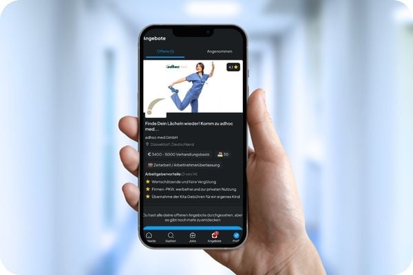 unternehmensprofil-smartphone-offen